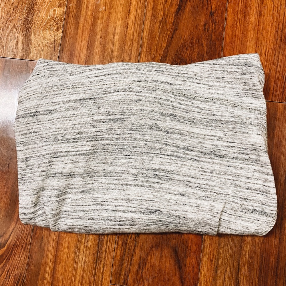 Small Women’s Reebok Sweatshirt